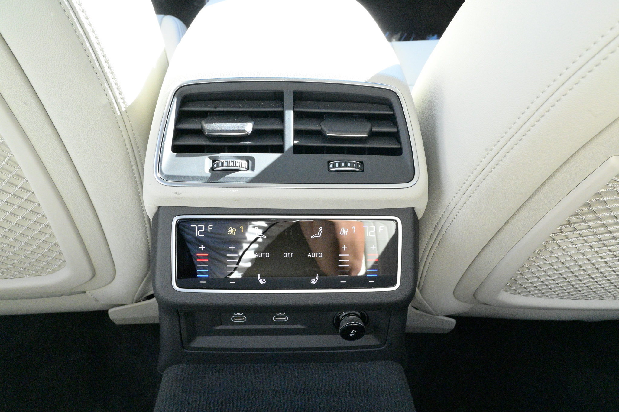 Used 2025 Audi A6 Premium Plus image 39