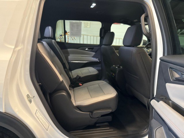 Used 2026 Chevrolet Traverse LT w/ Driver Confidence Package FWD image 28