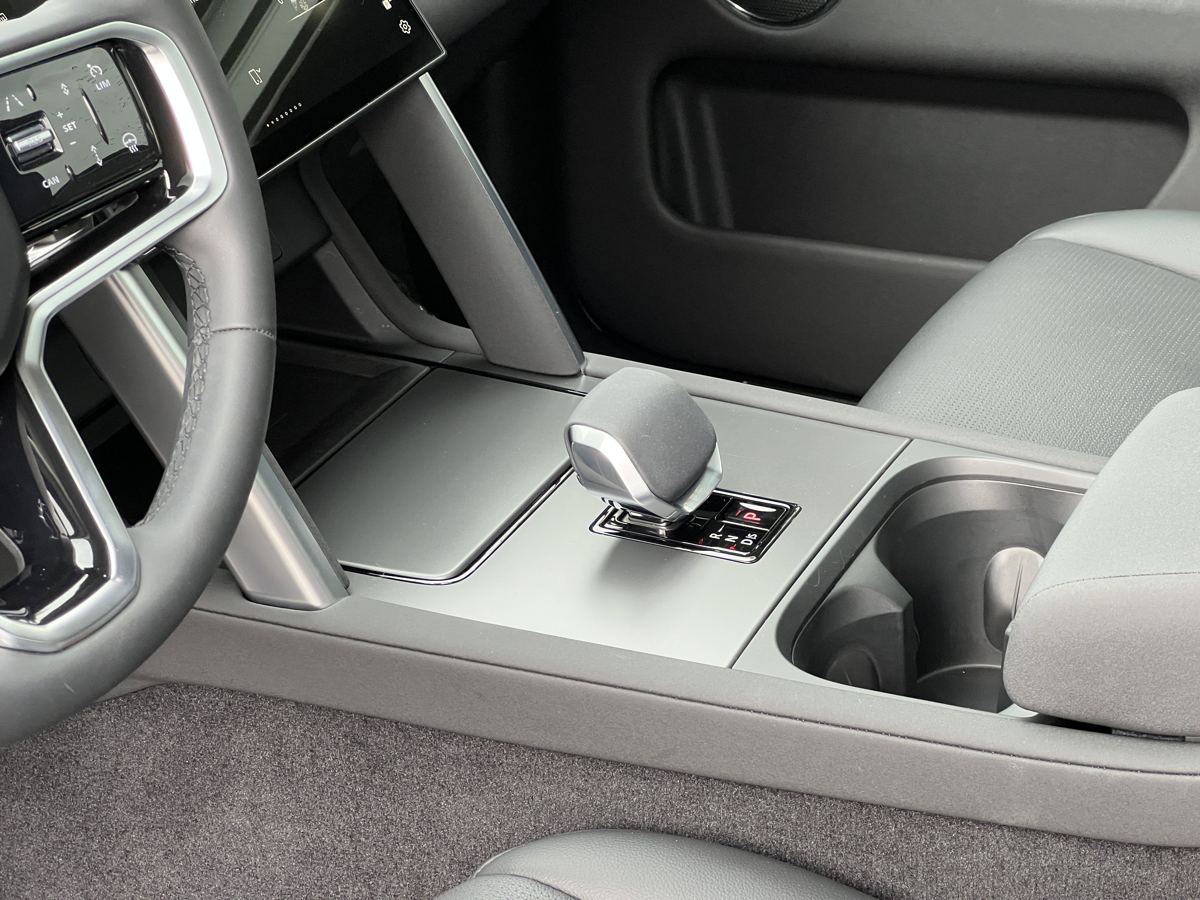 Certified 2024 Land Rover Discovery Sport S image 24