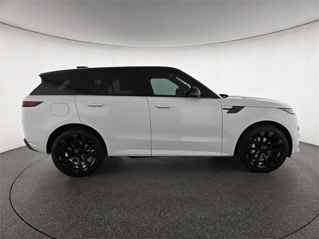 New 2026 Land Rover Range Rover Sport Dynamic SE image 6