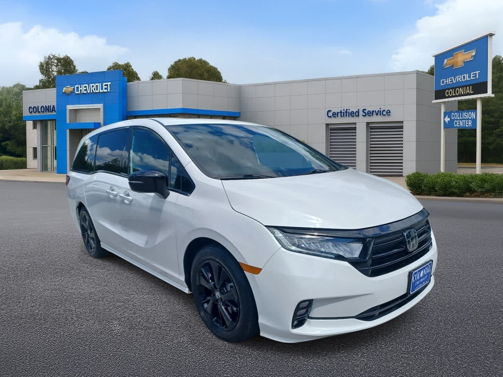 Used 2023 Honda Odyssey Sport image 2