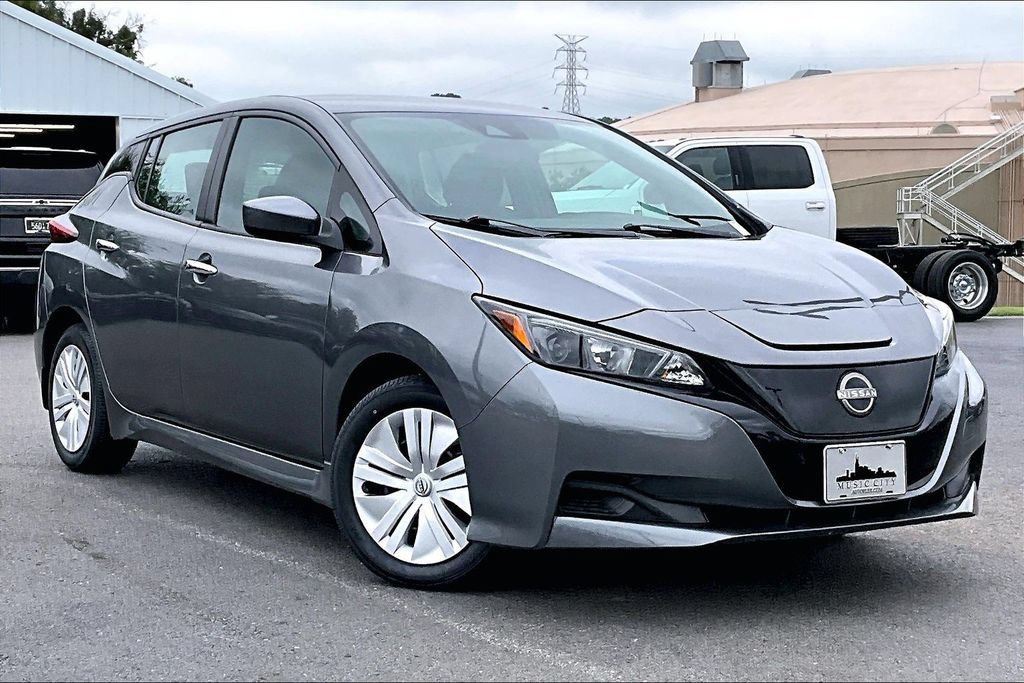 Used 2025 Nissan Leaf S FWD image 36