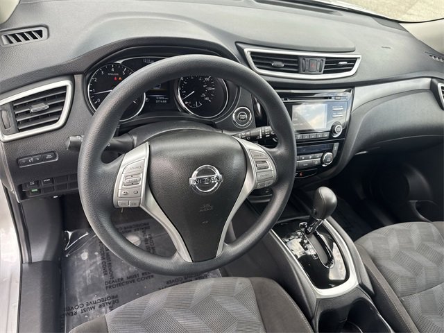 Used 2016 Nissan Rogue SV image 15