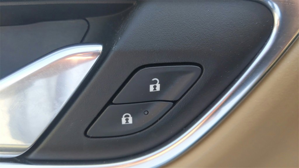 Used 2023 Chevrolet Tahoe Premier image 17