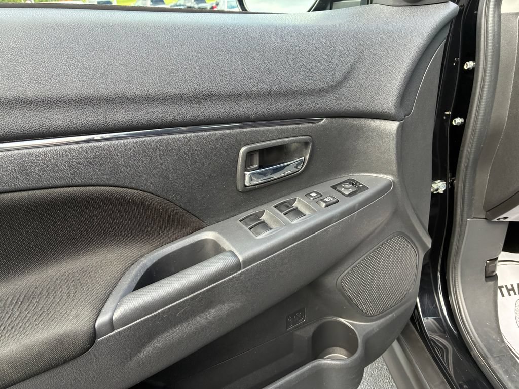 Used 2024 Mitsubishi Outlander Sport ES AWD/4WD image 10