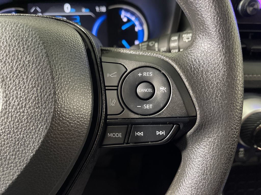 Certified 2025 Toyota RAV4 XLE AWD/4WD image 27