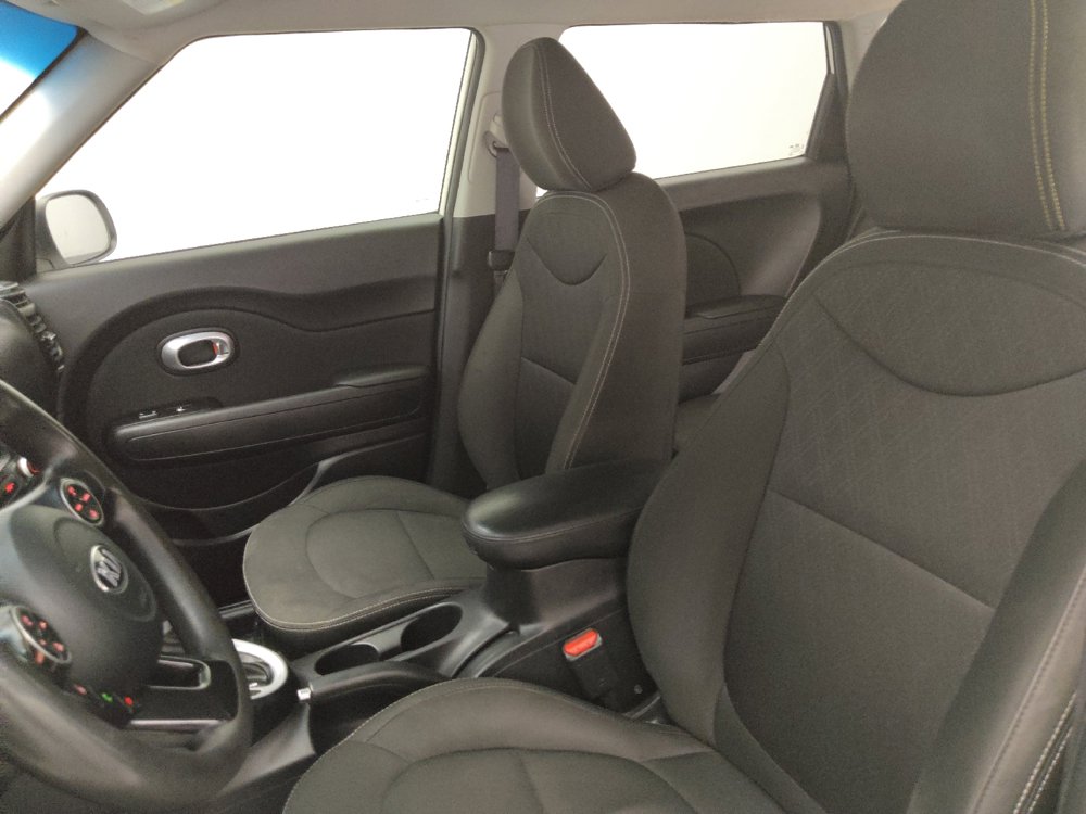 Used 2019 Kia Soul FWD image 17