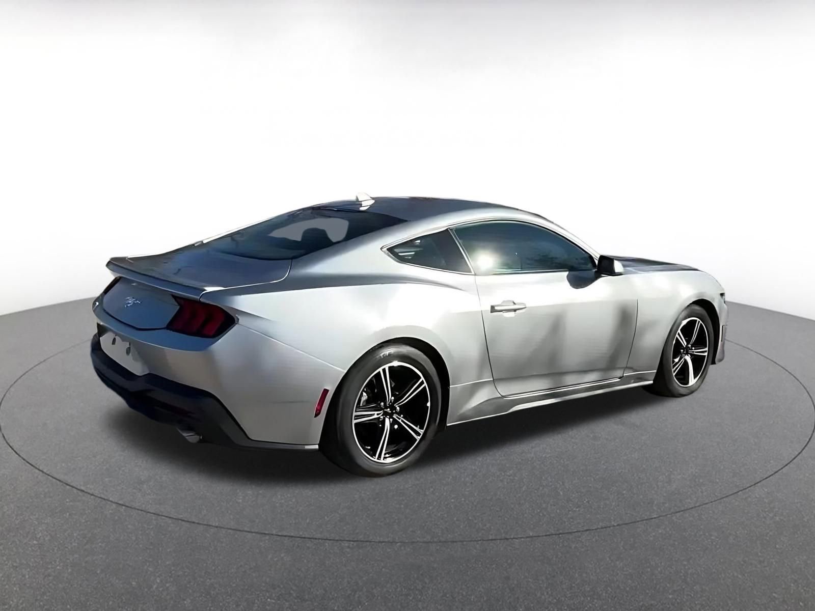 Used 2024 Ford Mustang Premium image 12