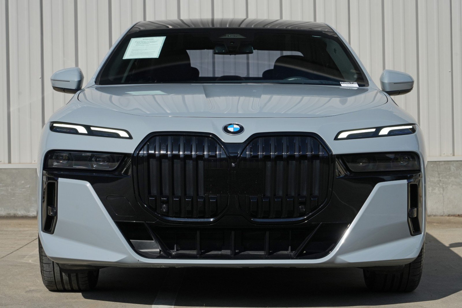 Used 2024 BMW 740i w/ M Sport Professional Package RWD image 7