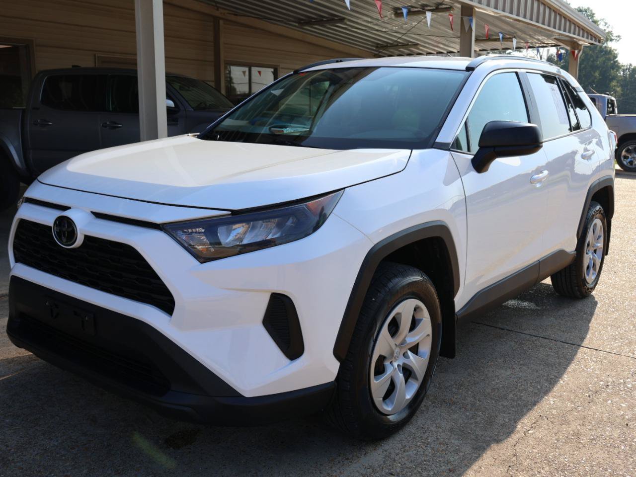 Used 2020 Toyota RAV4 LE w/ All Weather Liner Package FWD image 5