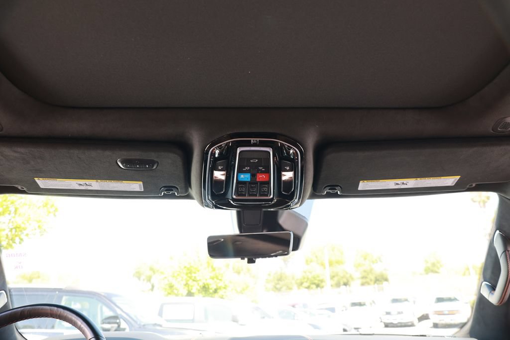 Used 2022 Jeep Grand Wagoneer Series III AWD/4WD image 37