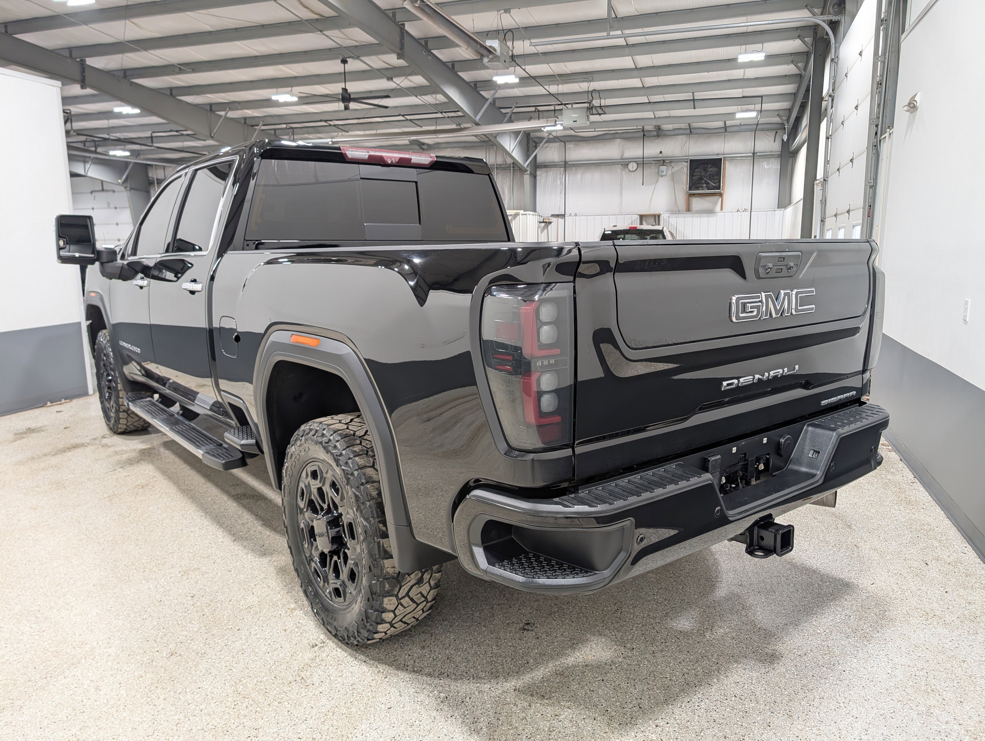 Used 2020 GMC Sierra 2500 Denali w/ Denali Ultimate Package AWD/4WD image 5