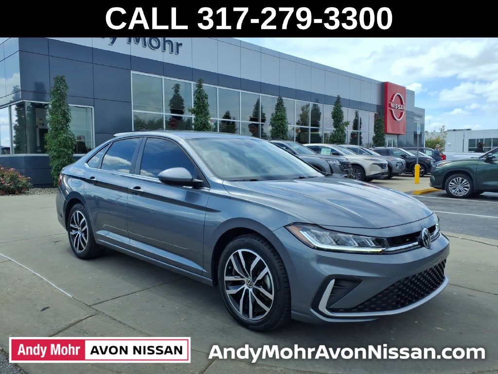 Used 2025 Volkswagen Jetta SE