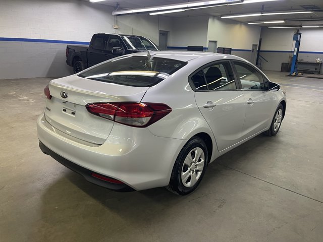Used 2018 Kia Forte LX w/ LX Rear Camera Package image 8