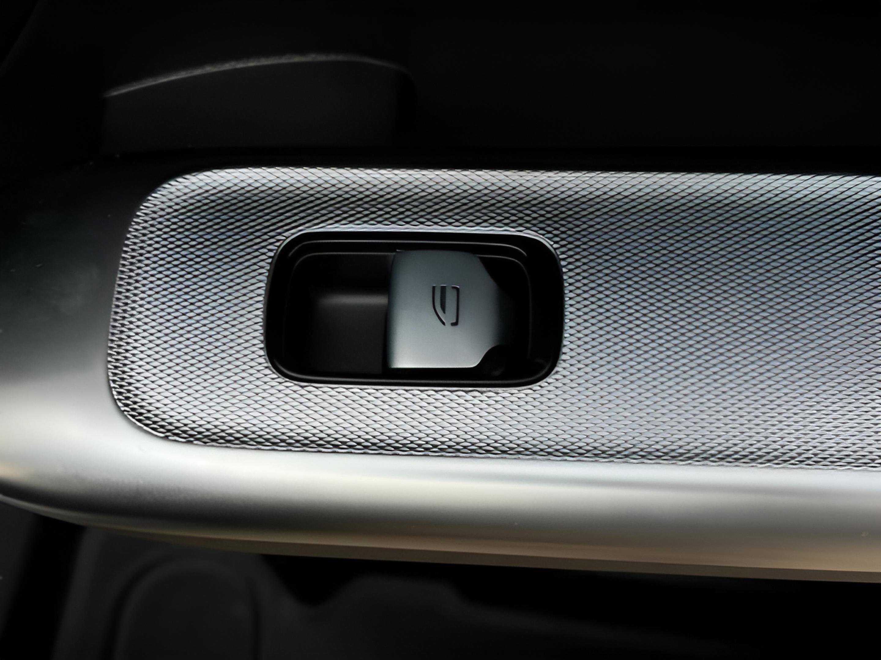 Certified 2025 Mercedes-Benz GLC 350e 4MATIC image 23