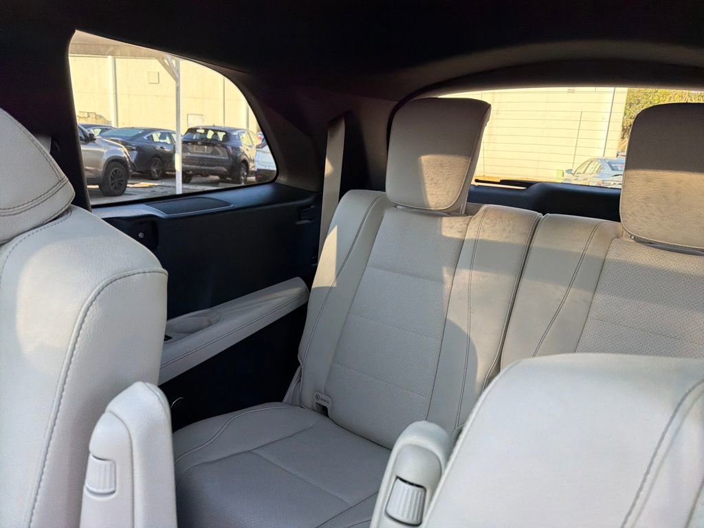 Used 2025 Mercedes-Benz GLS 450 4MATIC image 32