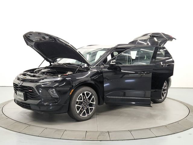 Used 2025 Chevrolet Blazer RS image 11