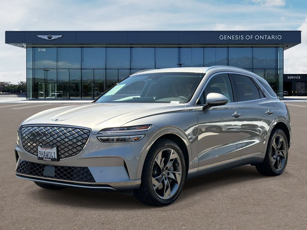 Used 2023 Genesis Electrified GV70 AWD/4WD image 3