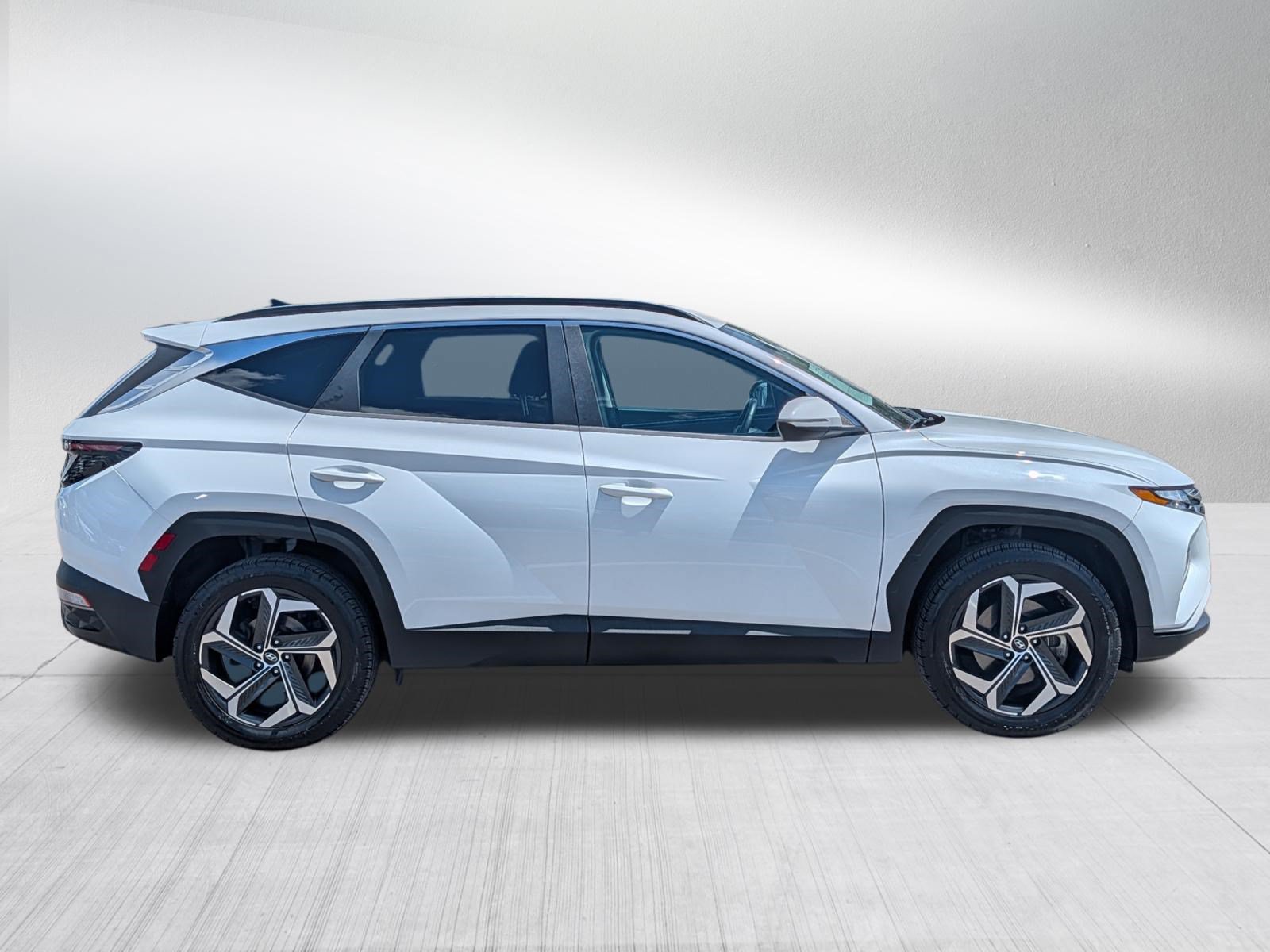 Used 2022 Hyundai Tucson SEL w/ Convenience Package AWD/4WD image 8