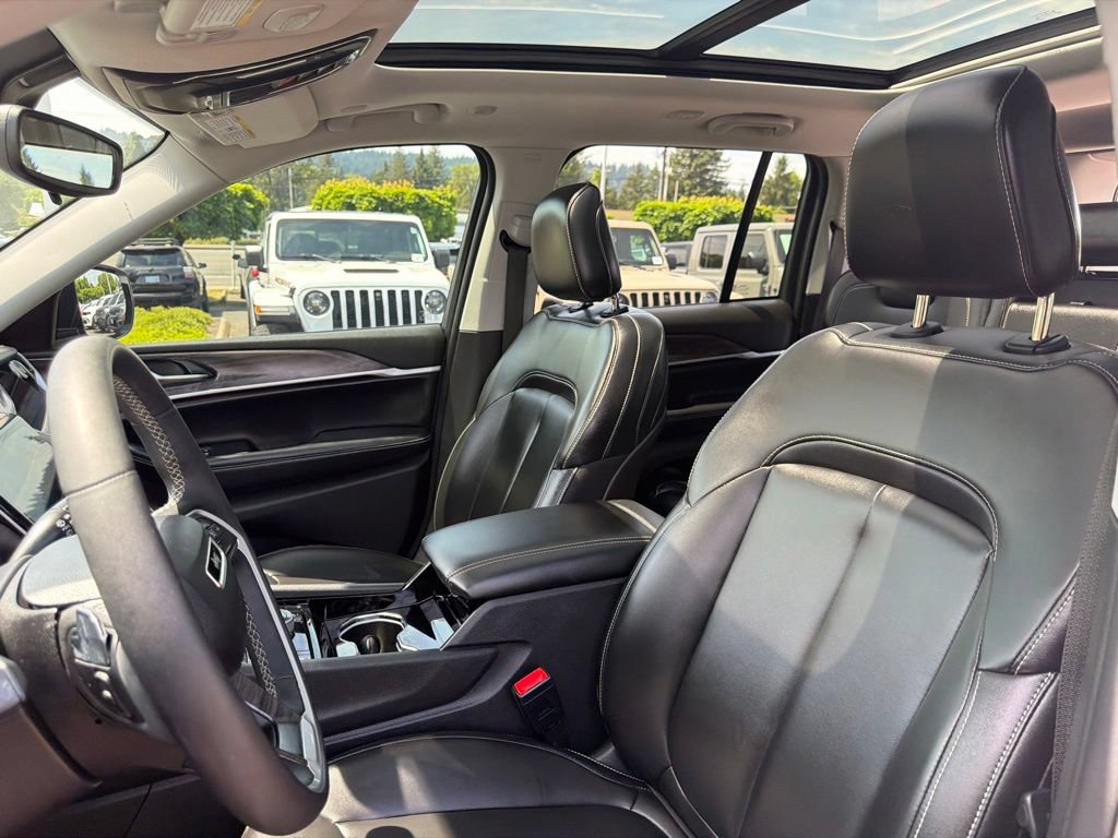 Certified 2023 Jeep Grand Cherokee 4WD 4xe image 15