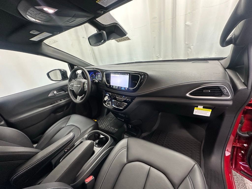 New 2025 Chrysler Pacifica Select w/ Fav Edition Package image 22