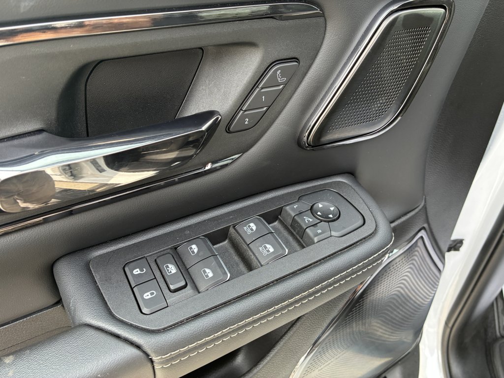 Used 2025 RAM 1500 Limited AWD/4WD image 21