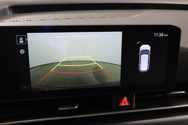 Certified 2025 Kia Carnival FWD image 37