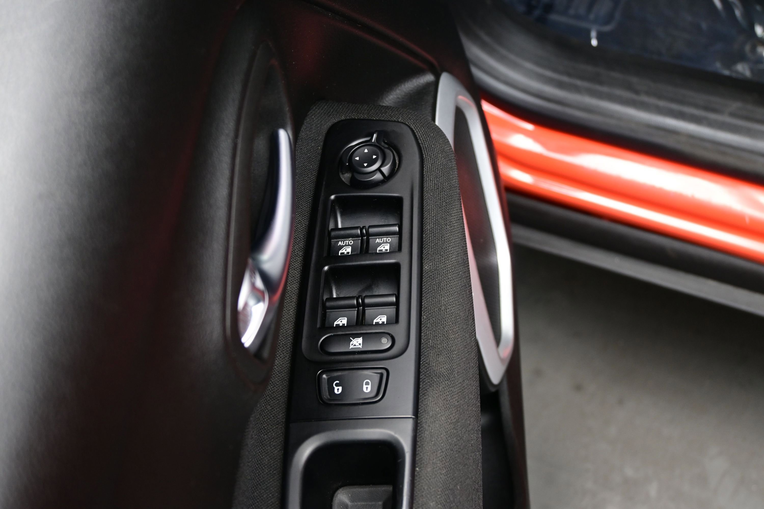 Used 2021 Jeep Renegade Latitude AWD/4WD image 10