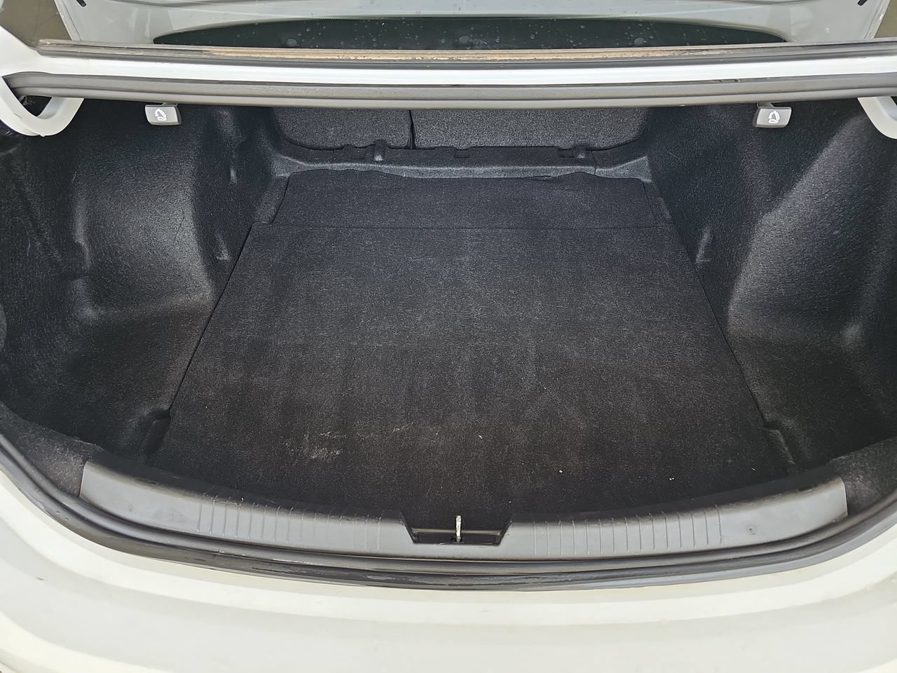 Used 2019 Chevrolet Malibu LT FWD image 15