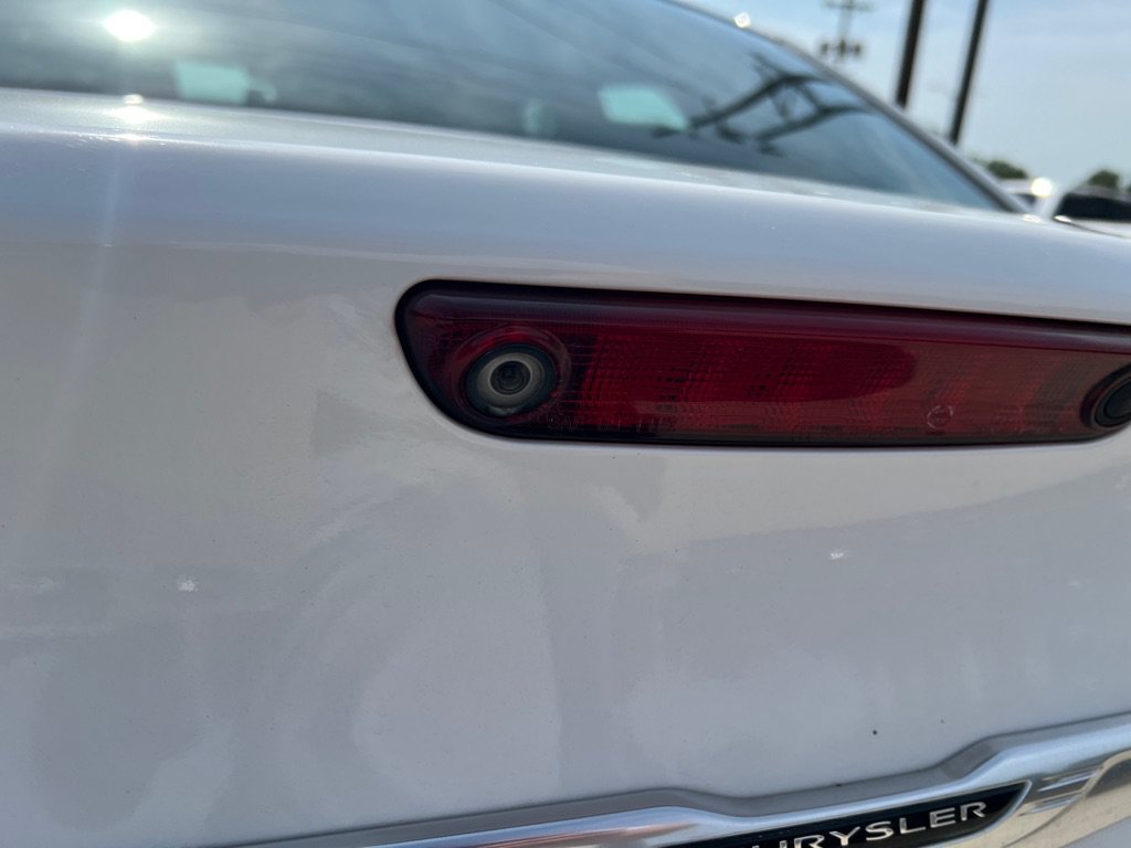 Used 2014 Chrysler 300 S AWD/4WD image 16