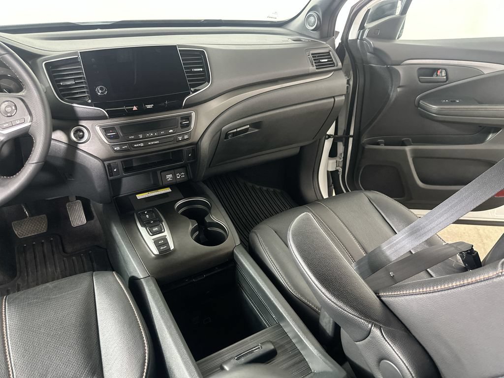 Used 2023 Honda Passport TrailSport image 21