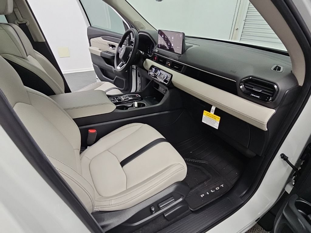 New 2026 Honda Pilot Touring image 40