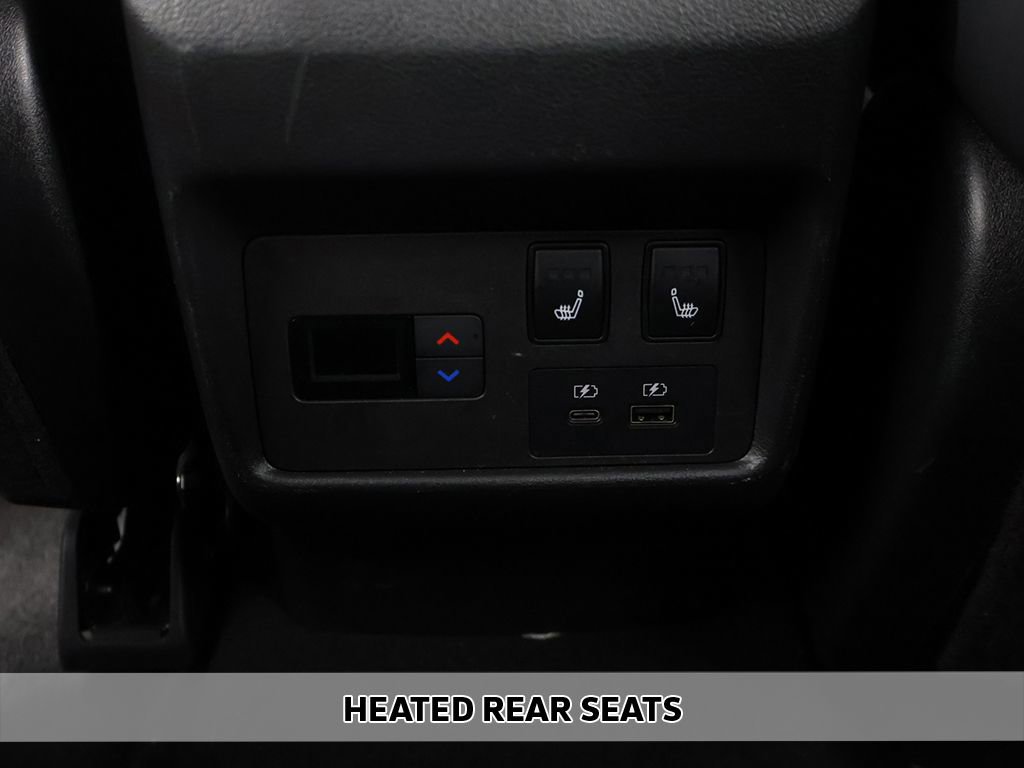 Used 2022 Nissan Rogue Platinum w/ Head-Up Display Package AWD/4WD image 8