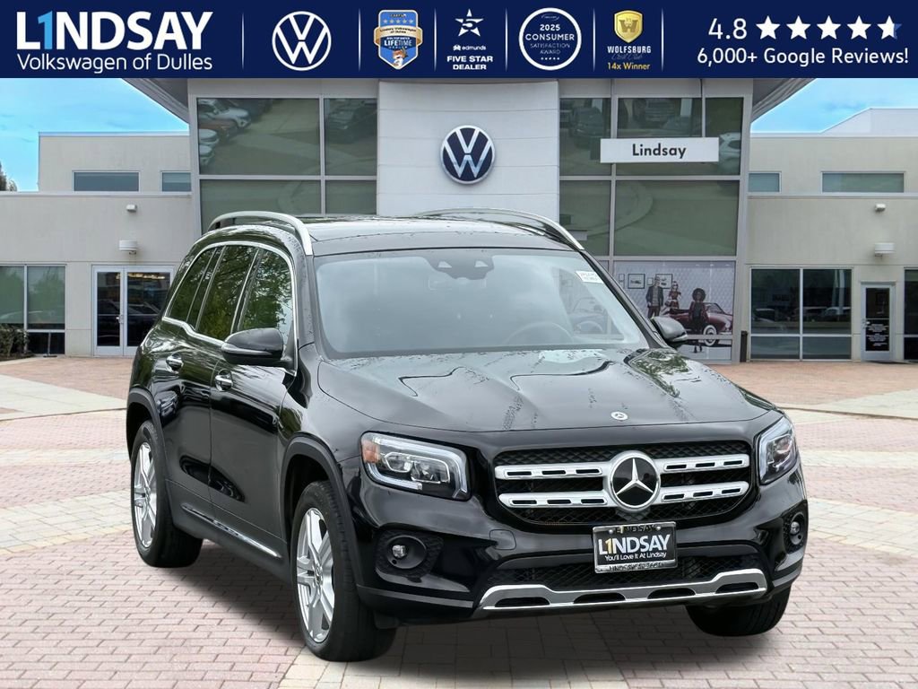 Used 2023 Mercedes-Benz GLB 250 4MATIC w/ Premium Package