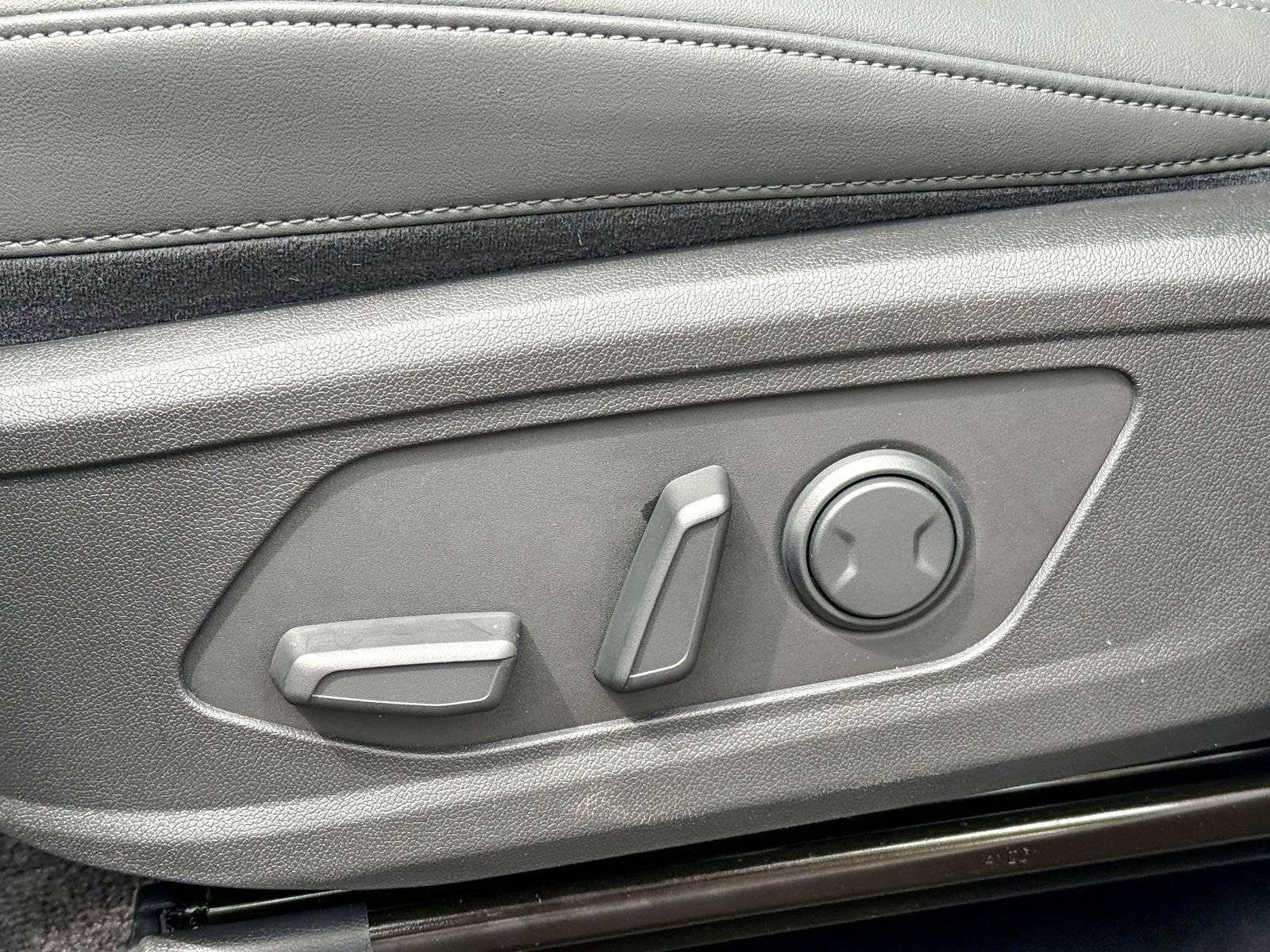 New 2026 Kia Sorento X-Line EX AWD/4WD image 17