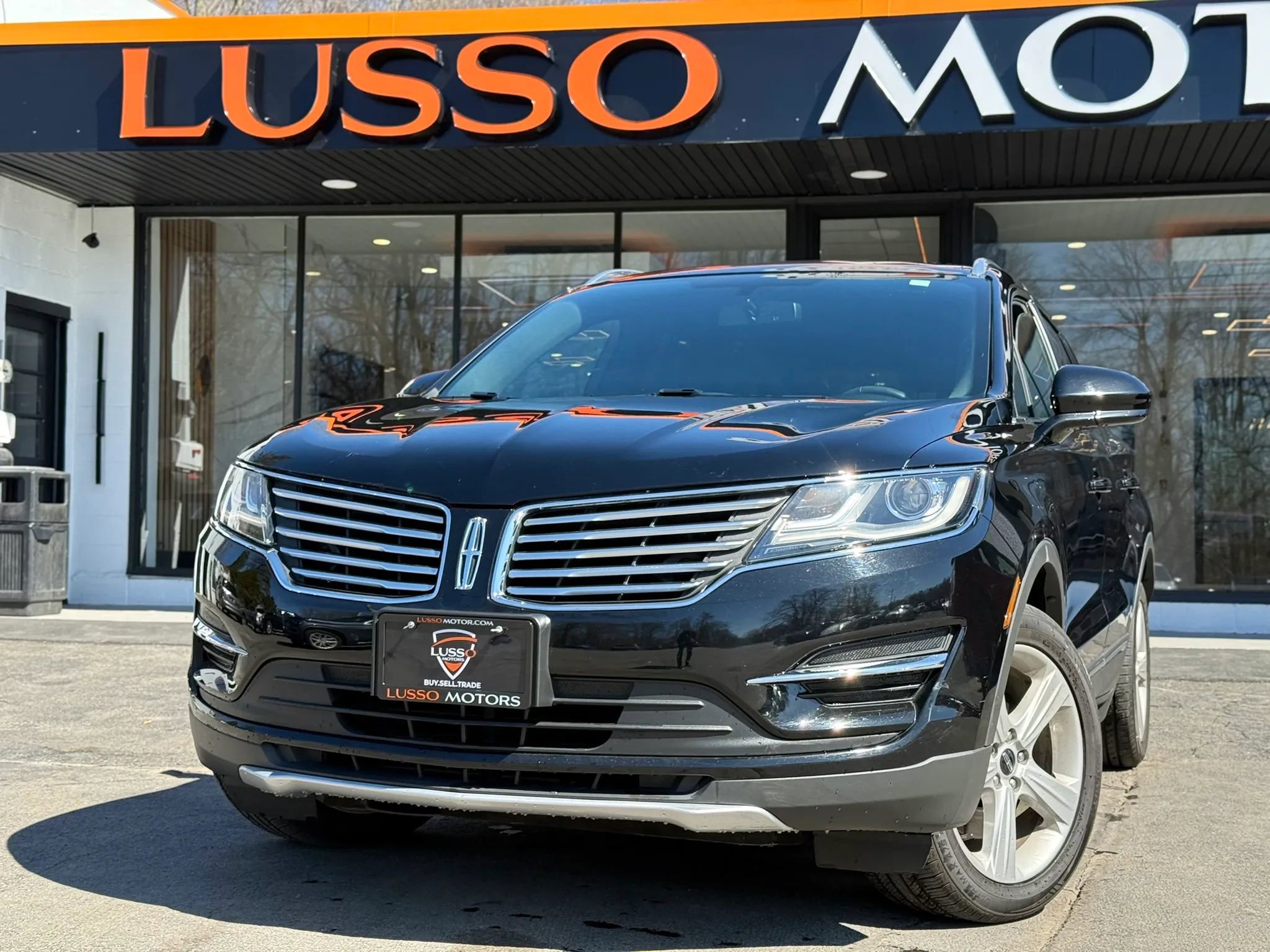 Used 2017 Lincoln MKC Premiere image 1