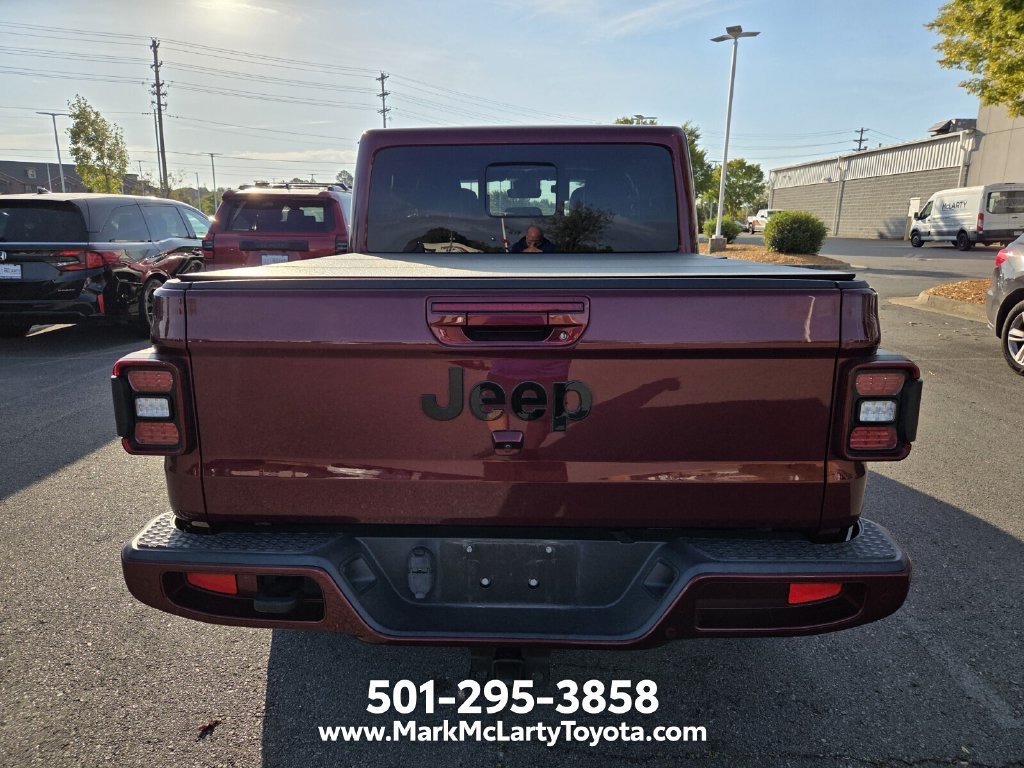 Used 2021 Jeep Gladiator Overland AWD/4WD image 6