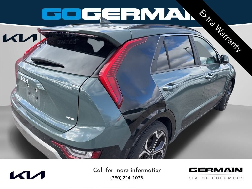 Used 2023 Kia Niro SX Touring image 6