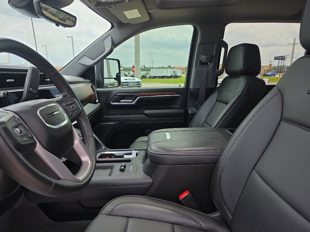 Certified 2024 GMC Sierra 2500 Denali w/ Denali Reserve Package AWD/4WD image 8