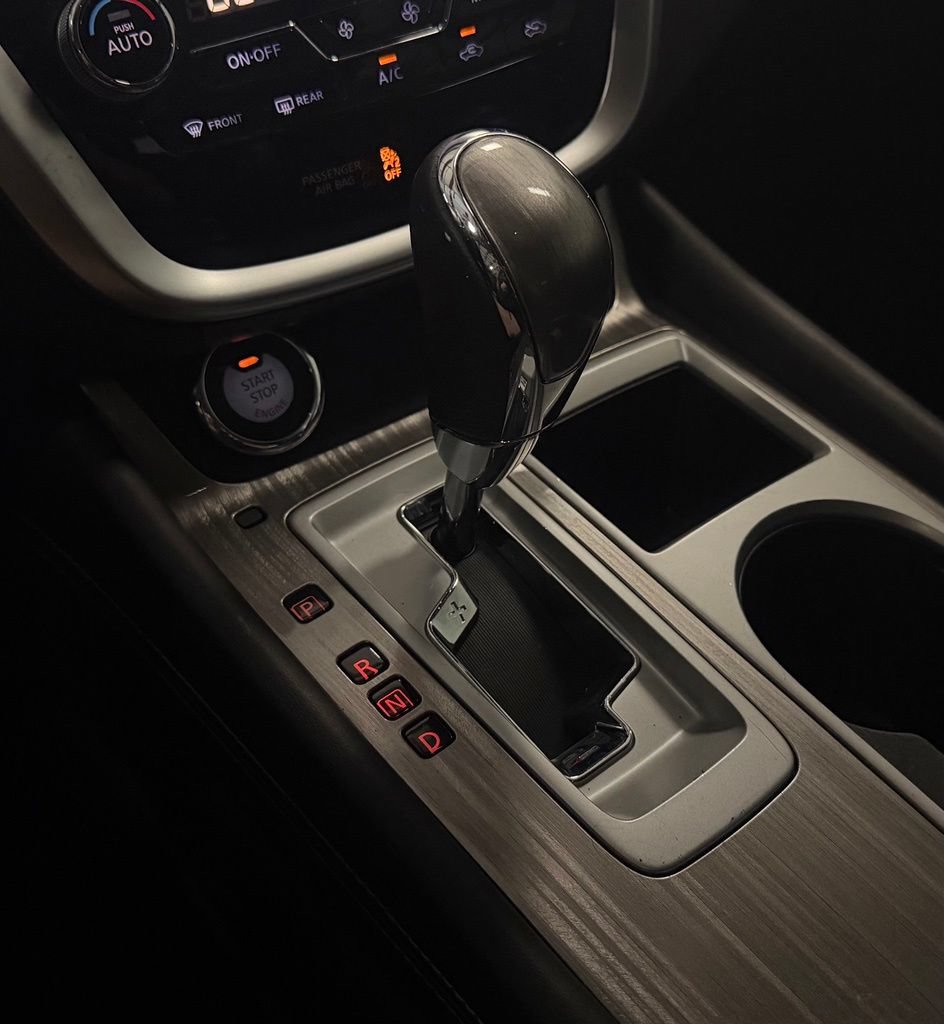 Used 2018 Nissan Murano SV AWD/4WD image 22