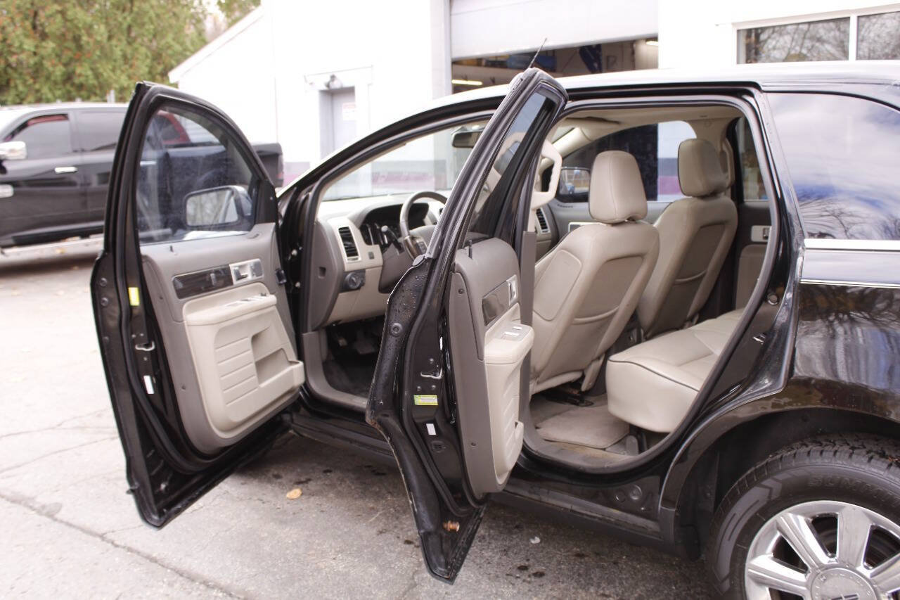 Used 2008 Lincoln MKX AWD image 30