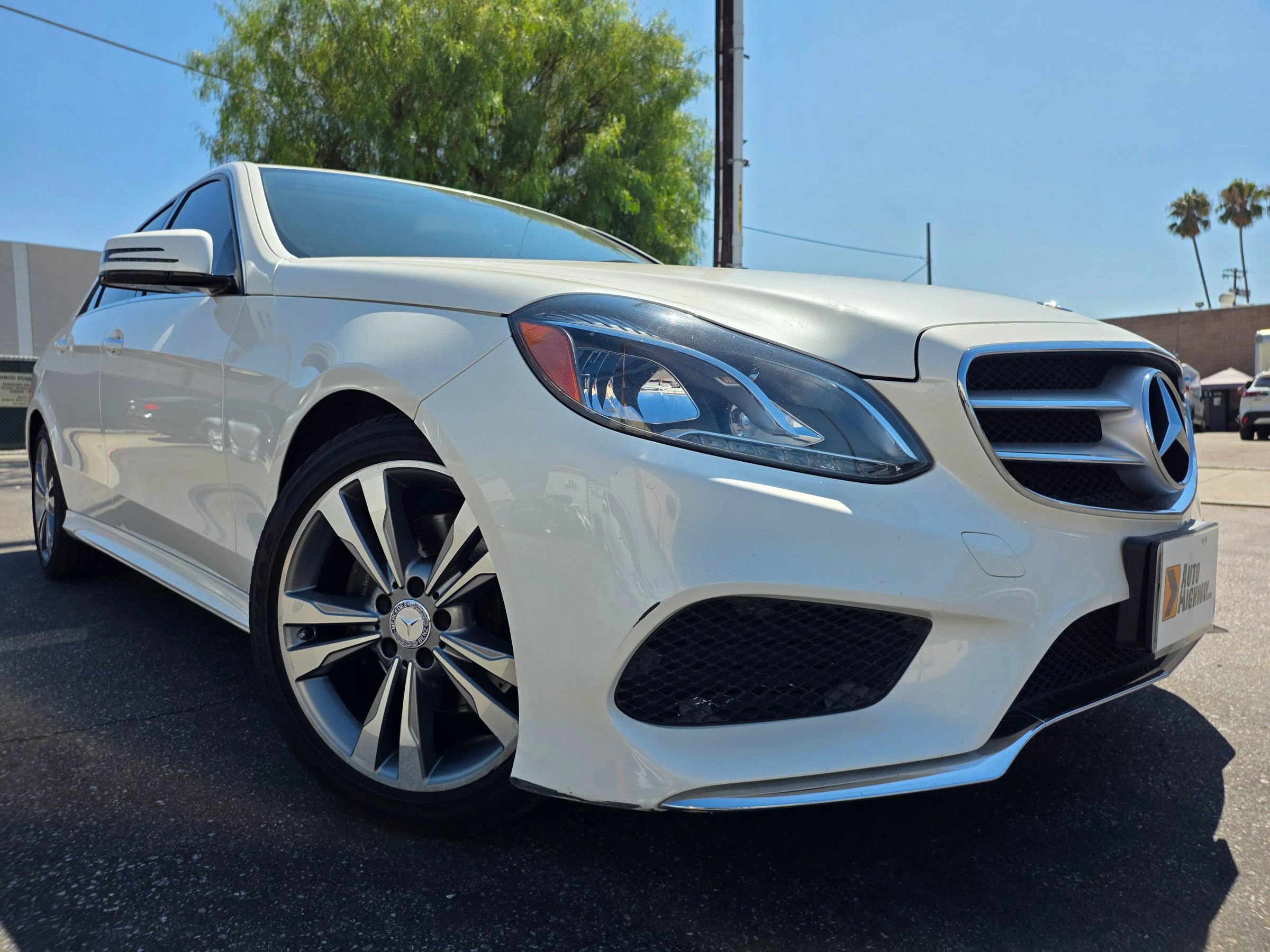 Used 2014 Mercedes-Benz E 350 Sedan image 1