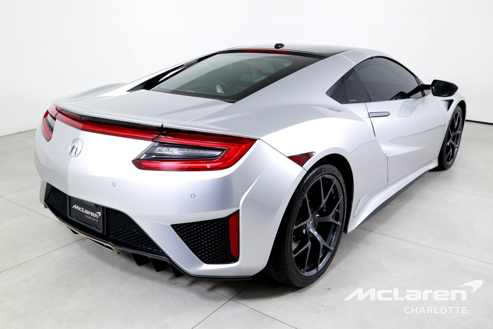 Used 2017 Acura NSX AWD/4WD image 8
