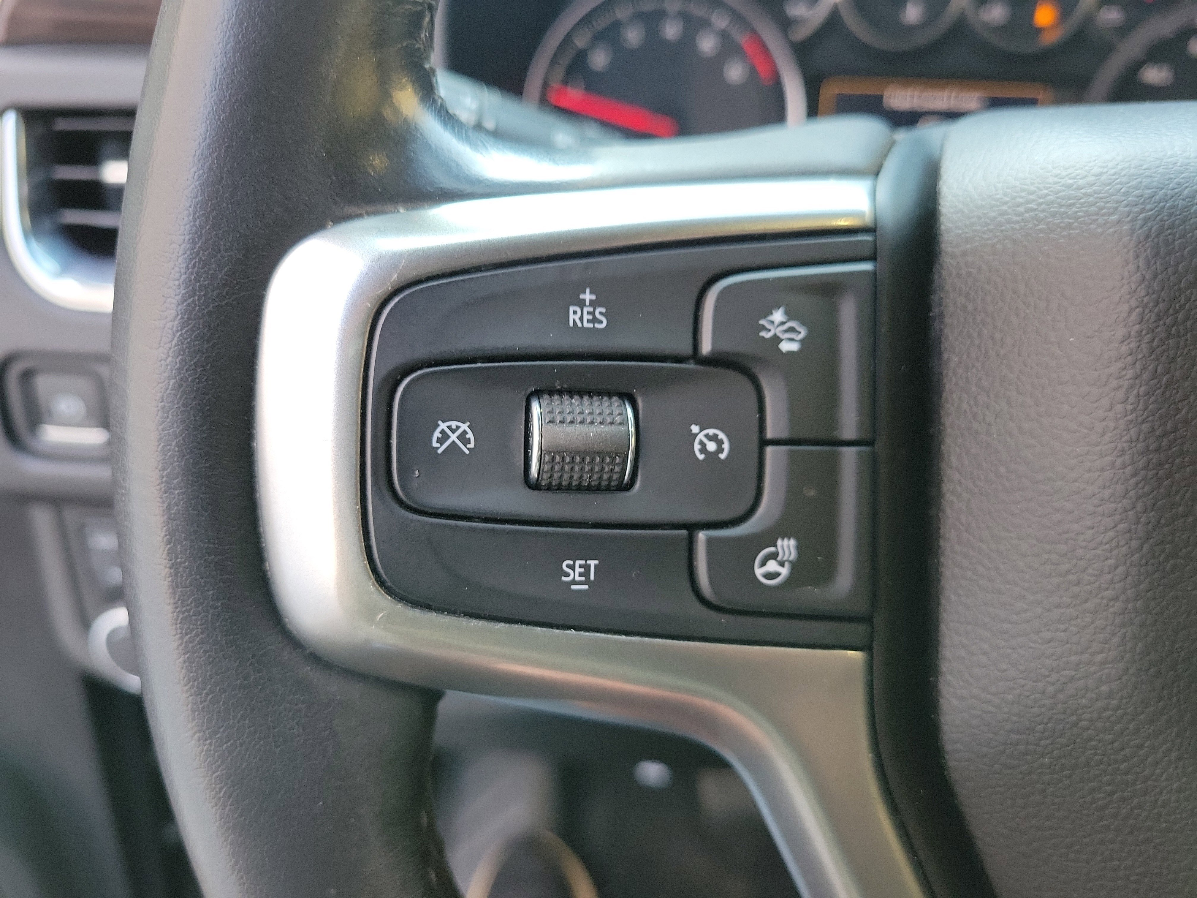 Used 2021 Chevrolet Tahoe Z71 w/ Luxury Package image 23