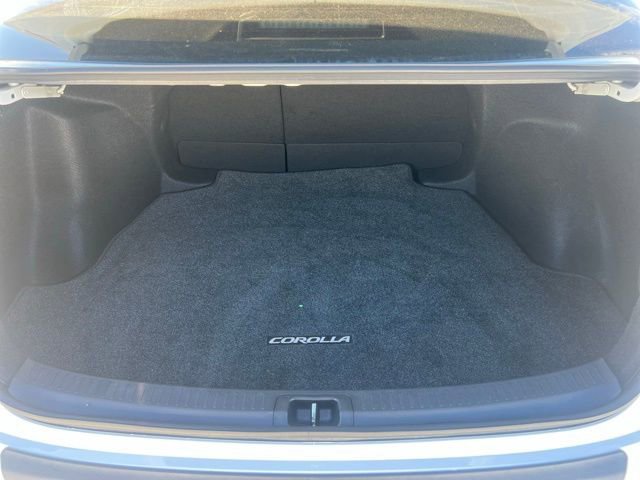 Used 2022 Toyota Corolla SE w/ SE Premium Package image 35