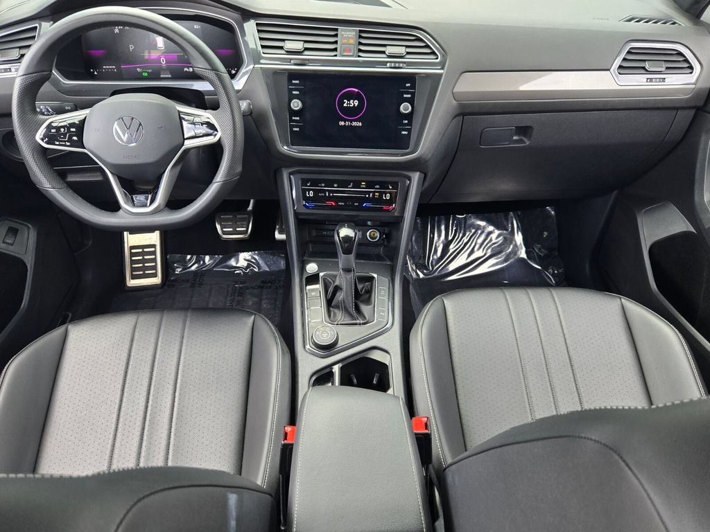 Certified 2024 Volkswagen Tiguan SE R-Line AWD/4WD image 12
