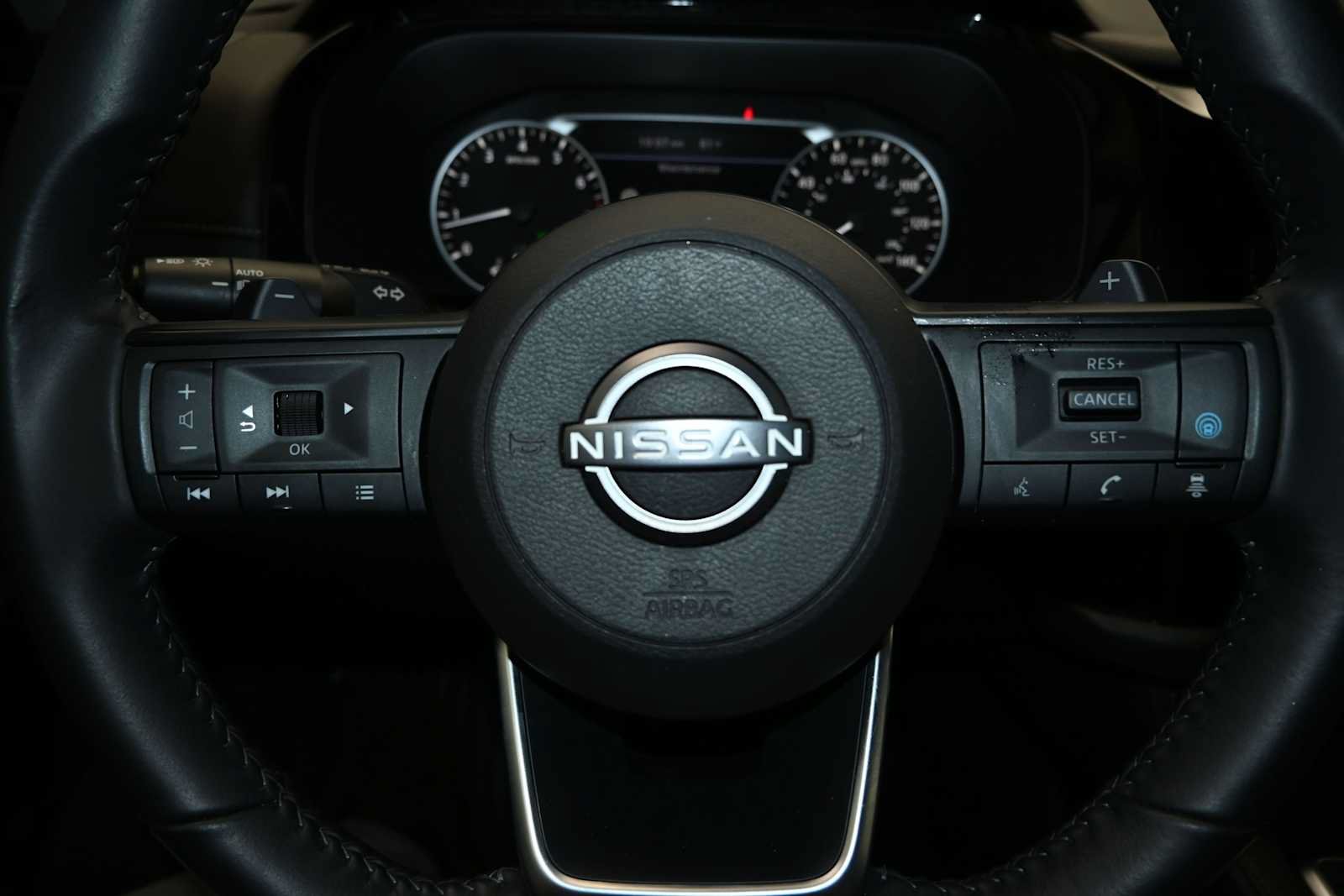 Used 2025 Nissan Pathfinder SV AWD/4WD image 11