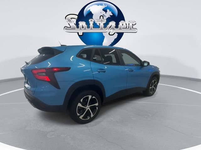 Certified 2025 Chevrolet Trax RS w/ Driver Confidence Package image 9