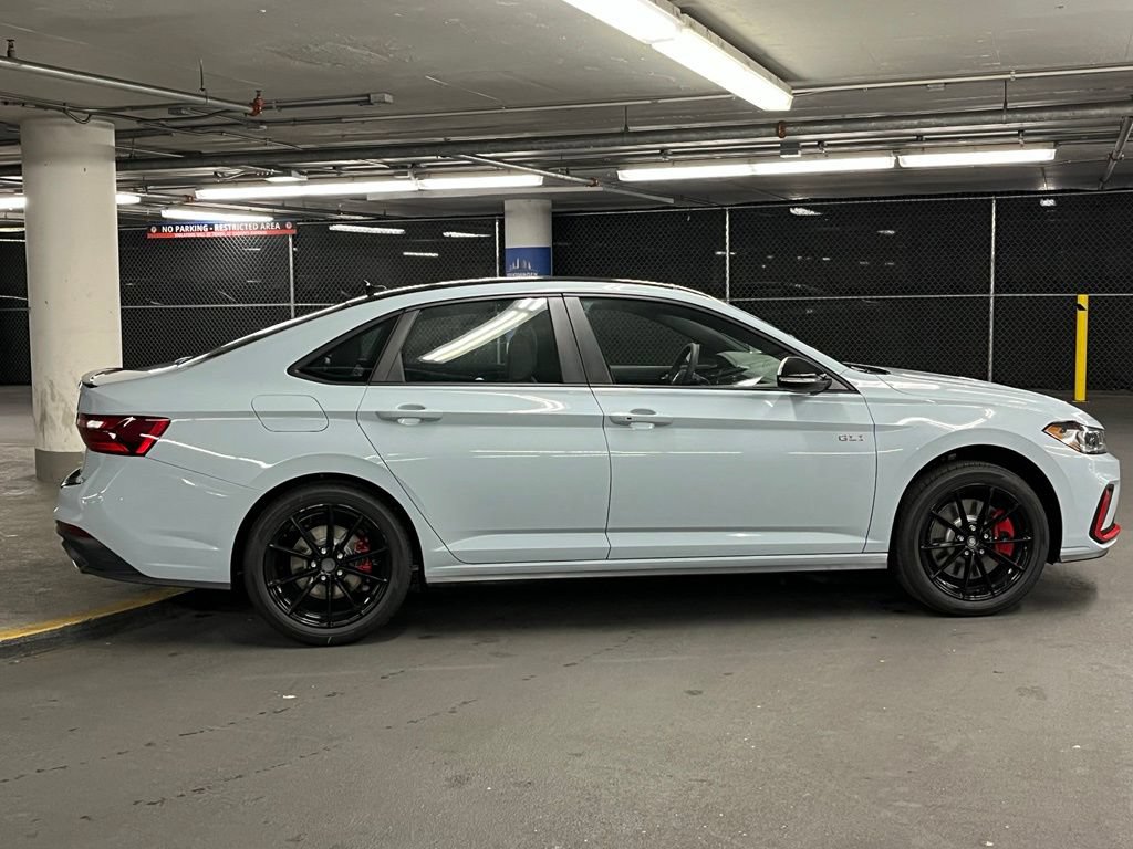 New 2027 Volkswagen Jetta GLI Autobahn FWD image 33