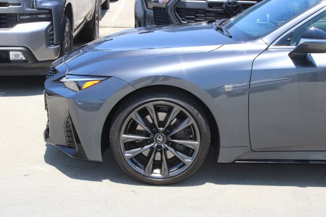 Certified 2025 Lexus IS 300 F Sport RWD image 4